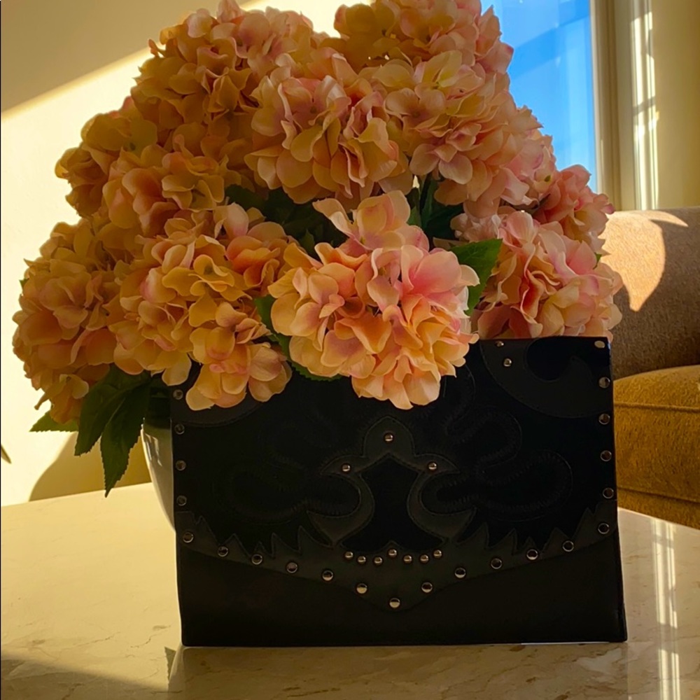 🌹 ”BEAUTIFUL REBECCA MINKOFF CLUTCH” 🌹